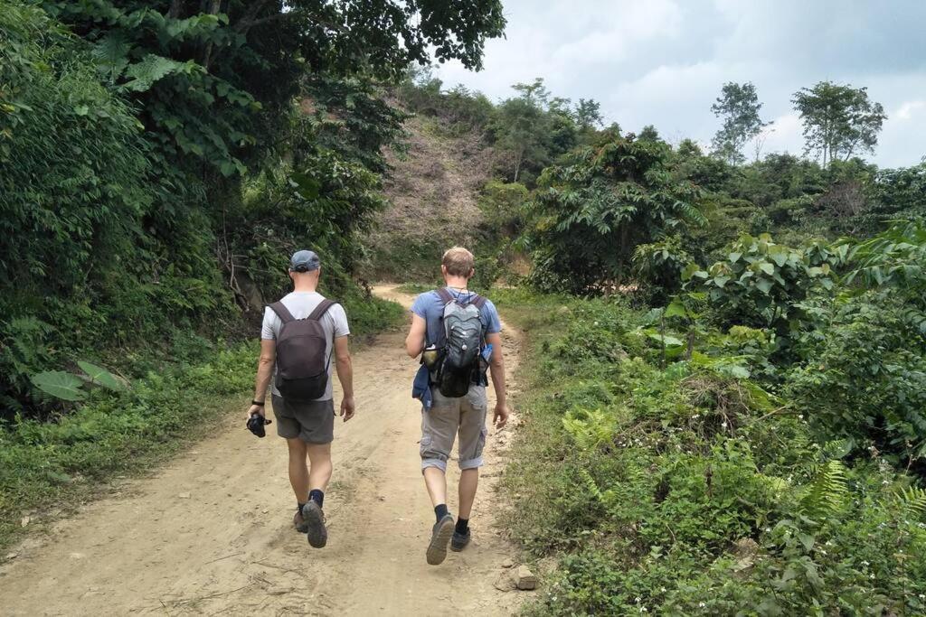 Ba Be Lake-Huyen Hao Homestay エクステリア 写真