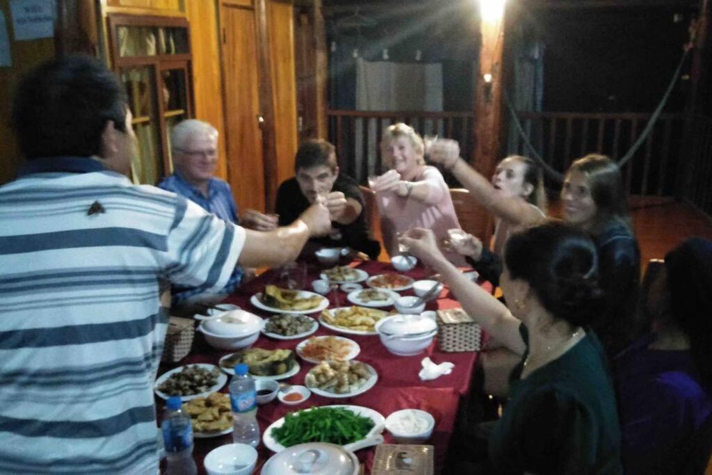 Ba Be Lake-Huyen Hao Homestay エクステリア 写真